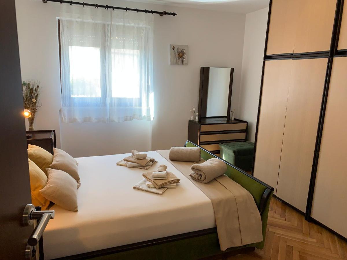 Puntizela-Patty Apartment Pula Ngoại thất bức ảnh