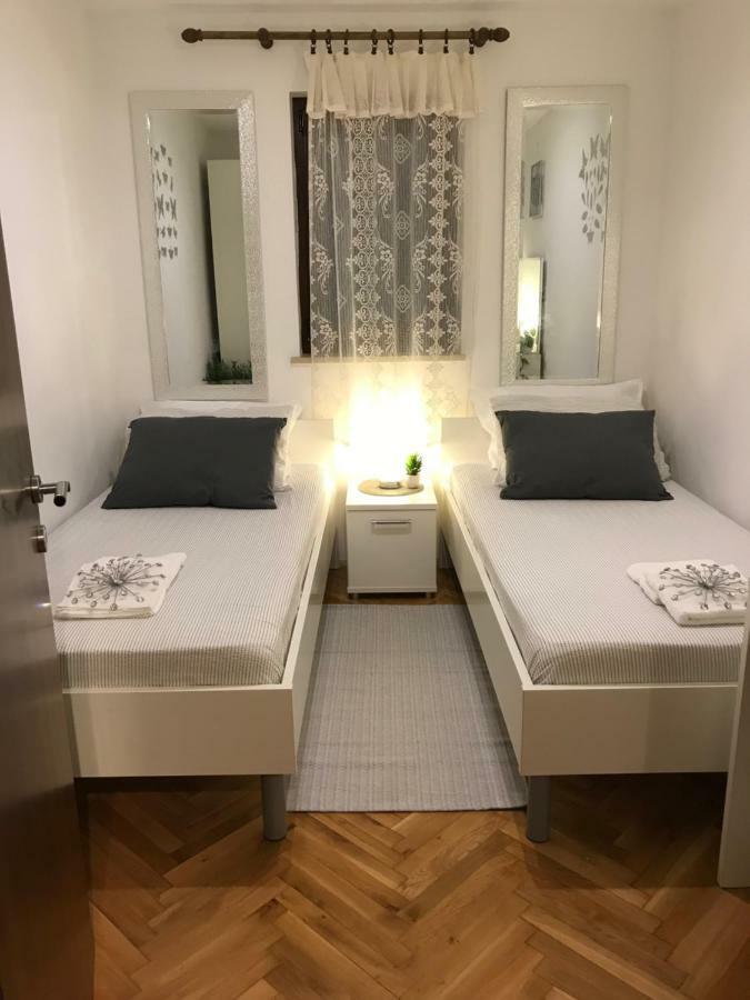 Puntizela-Patty Apartment Pula Ngoại thất bức ảnh